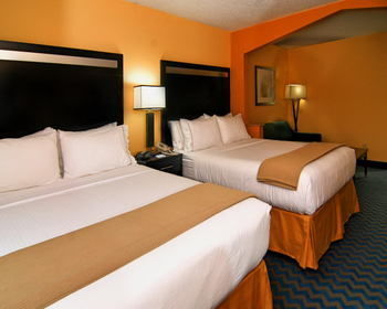 Hotel Holiday Inn Express & Suites Roanoke Rapids Se