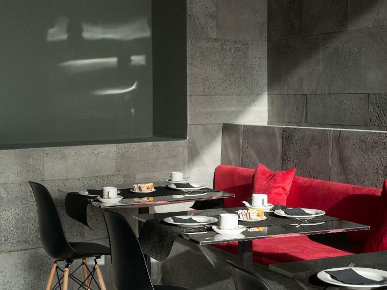 Hotel La Isla Y El Mar