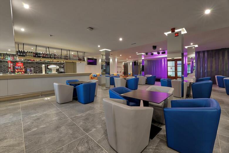 Aparthotel THB Flora