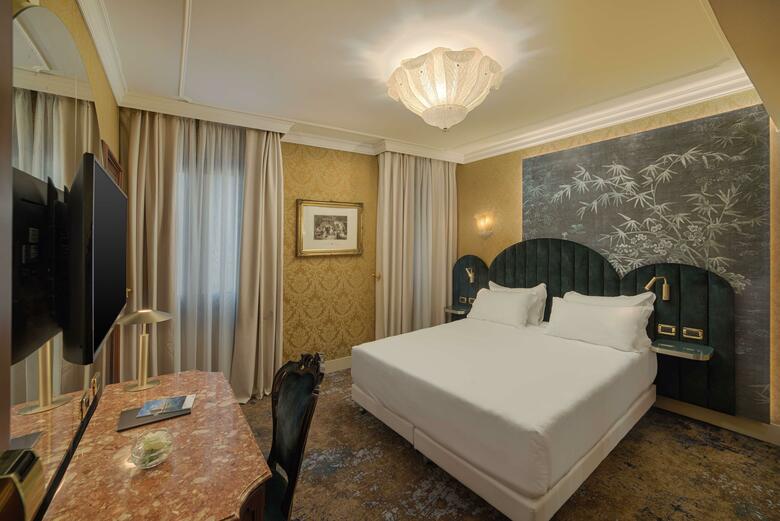 Hotel NH Venezia Santa Lucia