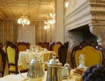 Hotel NH Venezia Santa Lucia