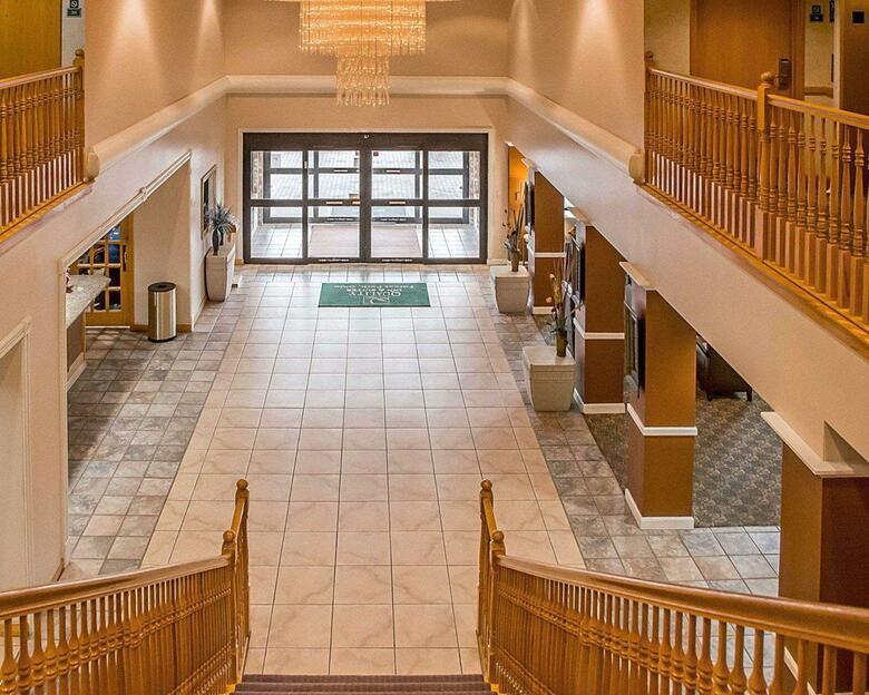 Hotel Quality Inn & Suites