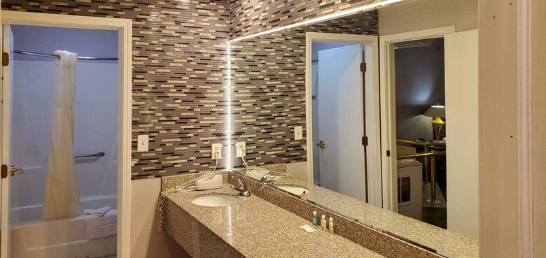 Hotel Quality Inn & Suites