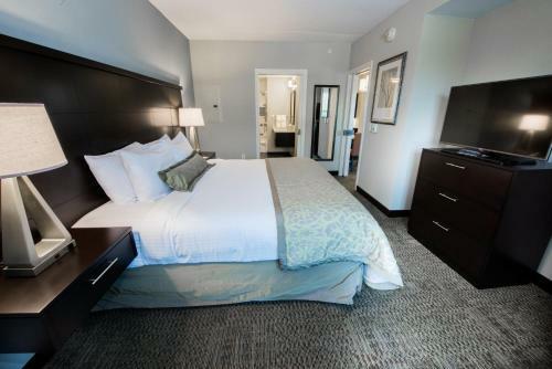 Hotel Staybridge Suites Albany Wolf Rd-colonie Center