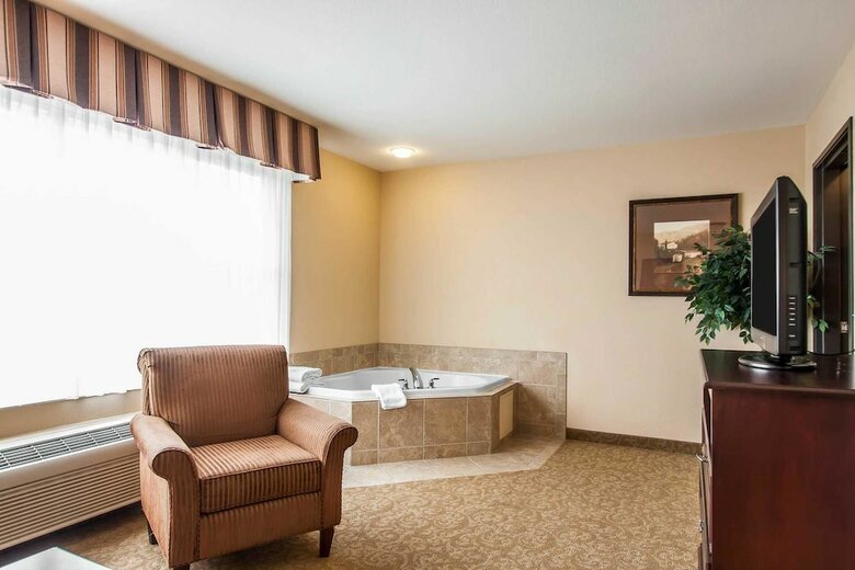 Hotel Comfort Inn And Suites Mcminnville