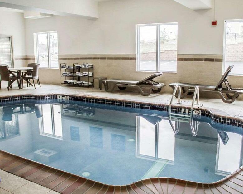 Hotel Sleep Inn & Suites