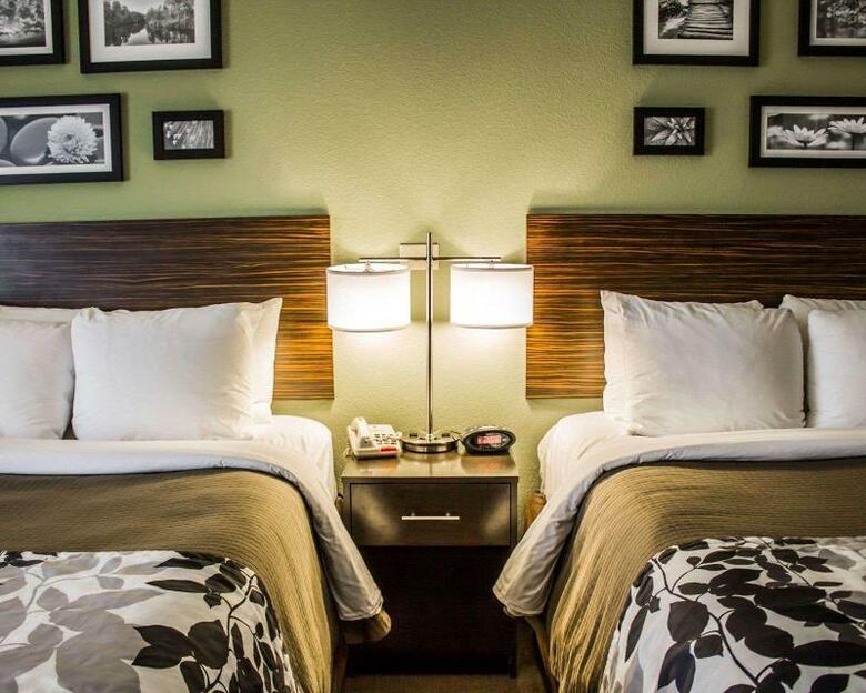 Hotel Sleep Inn & Suites