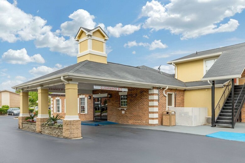 Motel Quality Inn & Suites
