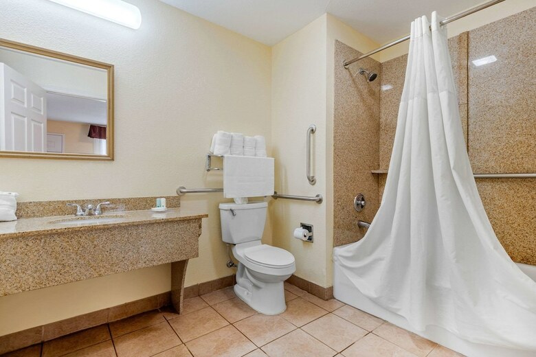 Motel Quality Inn & Suites