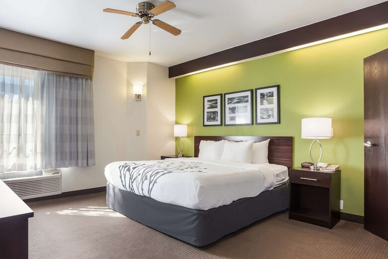 Hotel Sleep Inn At Harbour View