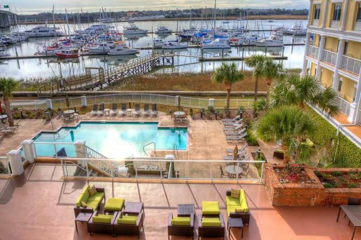 Hotel Courtyard Charleston Waterfront By Marriott