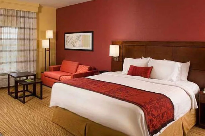 Hotel Courtyard Charleston Waterfront By Marriott