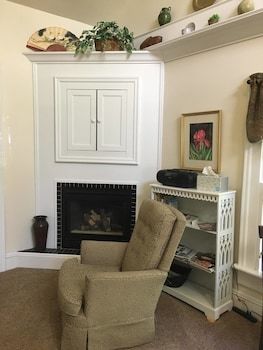 Bed & Breakfast 1868 Crosby House