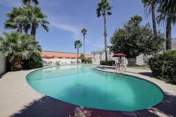 Motel 6 Laredo North