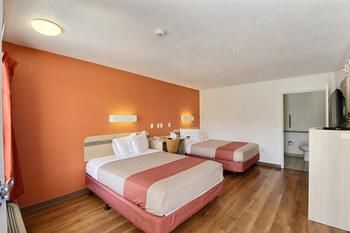 Motel 6 Laredo North