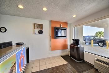 Motel 6 Laredo North