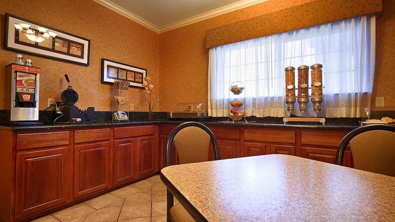 Hotel Best Western Henrietta Inn & Suites
