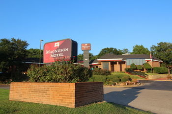 Magnuson Grand Hotel And Conference Center Tyler