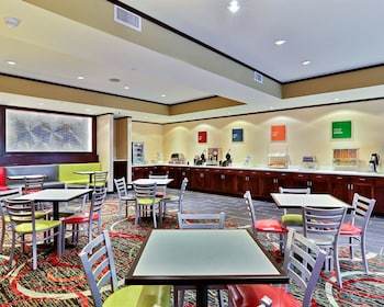 Hotel Comfort Suites