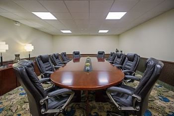 Hotel Holiday Inn Express Meadville (i-79 Exit 147a)