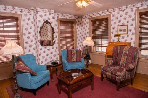Grape Arbor Bed And Breakfast