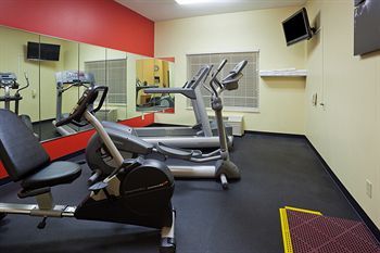 Hotel Country Inn & Suites Watertown