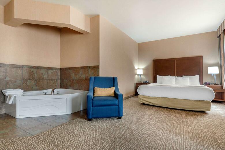 Hotel Comfort Inn And Suites