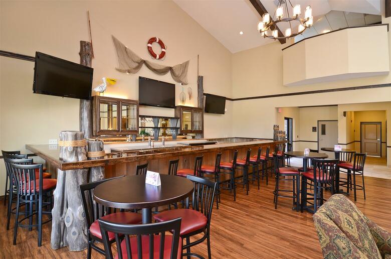 Hotel Best Western Plus Emory At Lake Fork Inn & Suites