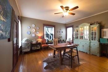 Bed & Breakfast Texas White House