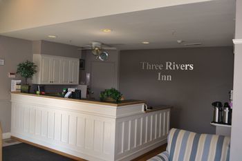 Hotel Three Rivers Inn