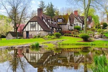Bed & Breakfast Hillbrook Inn