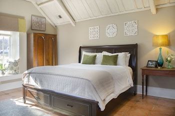 Bed & Breakfast Hillbrook Inn