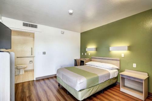Motel 6 Salt Lake City South - Midvale