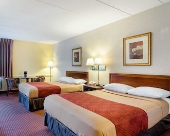 Hotel Econo Lodge North