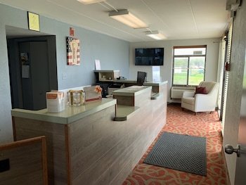 Hotel Econo Lodge North