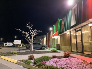 Hotel Econo Lodge North