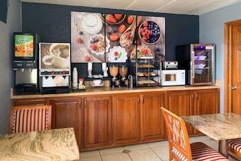Hotel Econo Lodge North