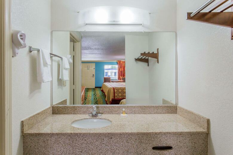 Hotel Days Inn Virginia Beach Town Center