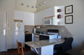 Hotel Cresthill Suites Syracuse