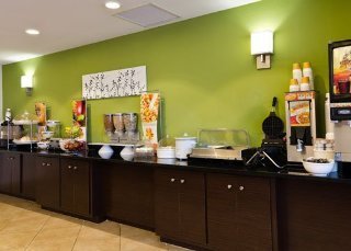 Hotel Sleep Inn And Suites