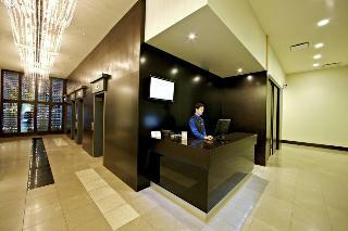 Century Plaza Hotel & Spa
