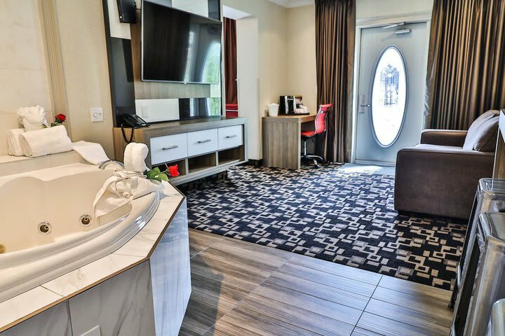 Coast Medicine Hat Hotel