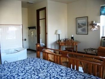 The Karsten Hotel