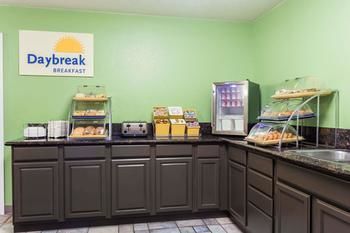 Hotel Days Inn And Suites Kaukauna Wi