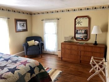 Rainbow Ridge Farms Bed And Breakfast