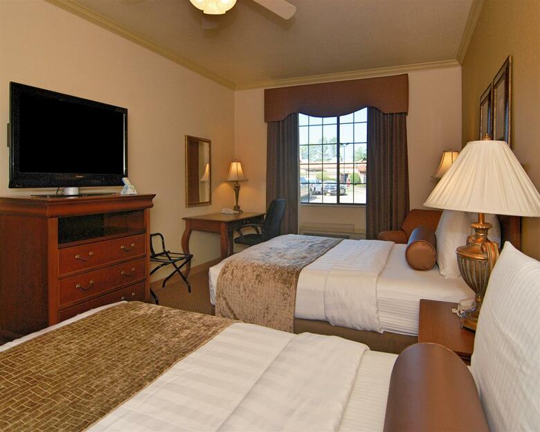Hotel Best Western Plus Crown Colony Inn & Suites