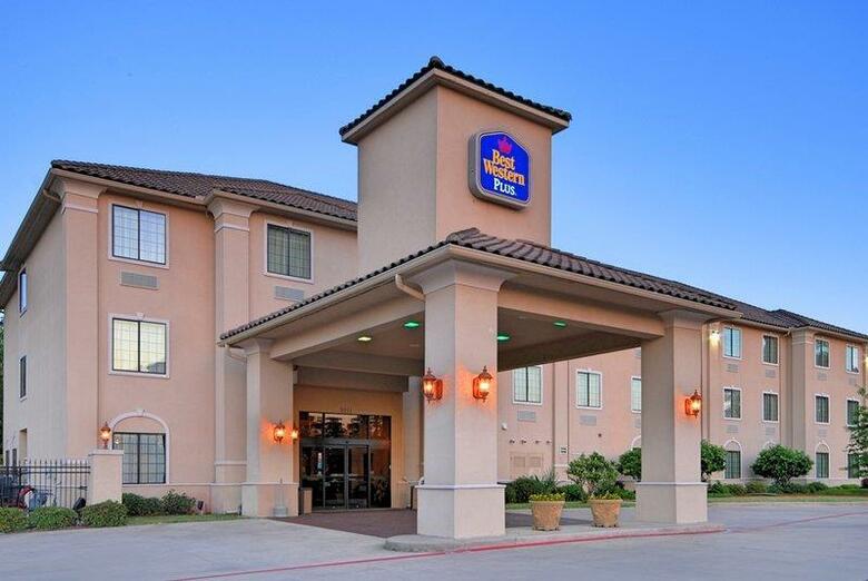 Hotel Best Western Plus Crown Colony Inn & Suites