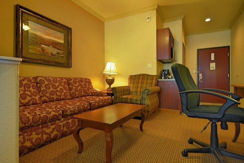 Hotel Best Western Plus Crown Colony Inn & Suites