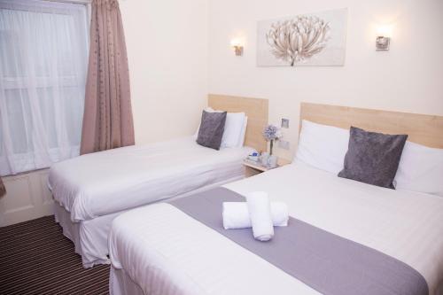 Bed & Breakfast Kynance House