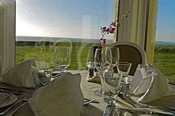 Hostal The Cliff House Hotel